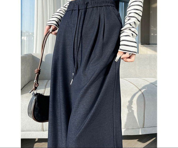 شلوار زنانه پارچه ای طرح لی